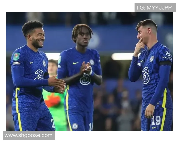 般尼与狼队的激烈对决谁能在英超赛场上笑到最后