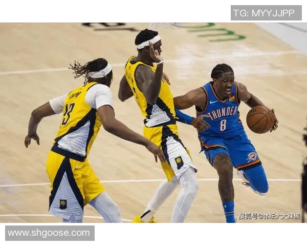 雷霆与猛龙激战正酣NBA赛场上演精彩对决引发球迷热议